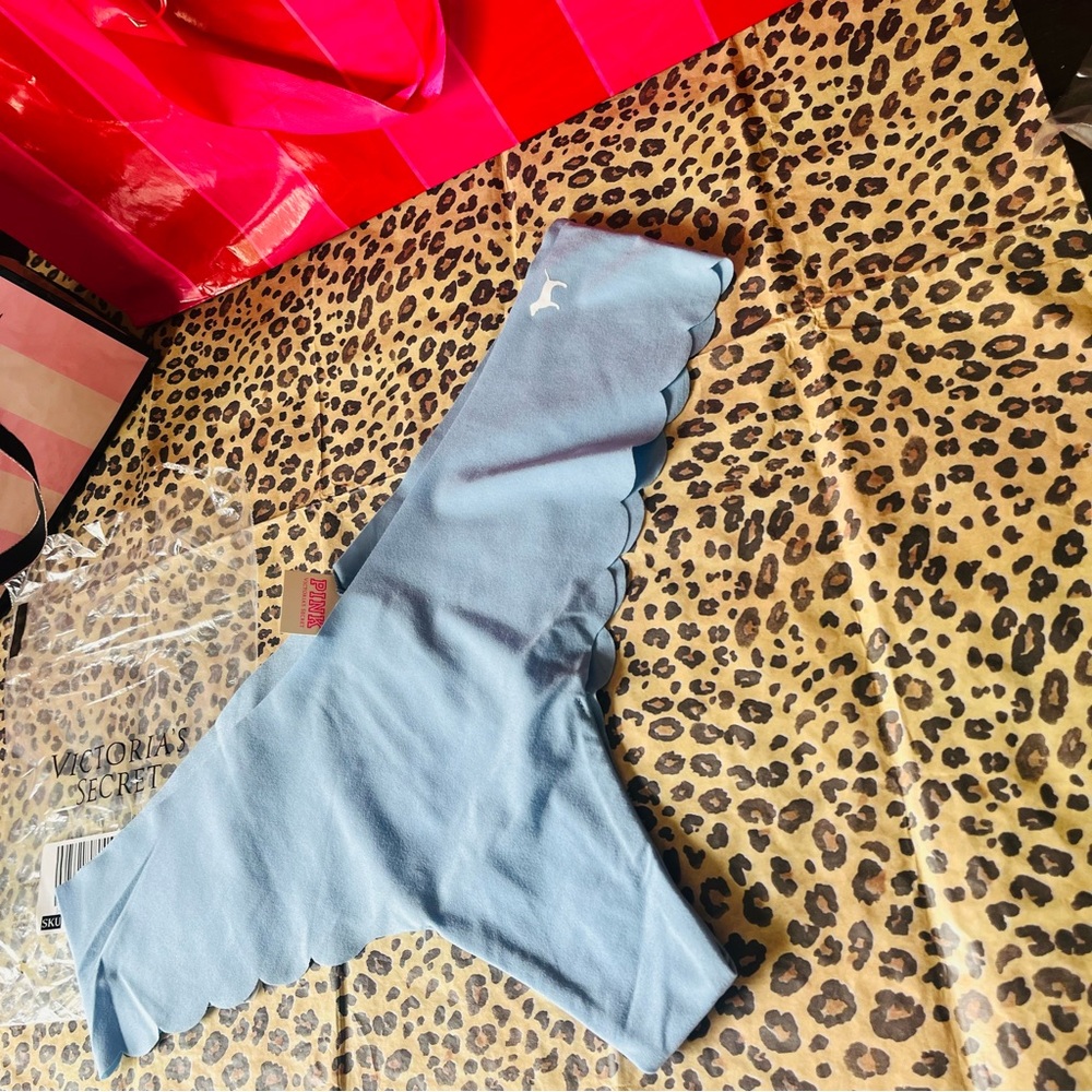¡NEW! VS PINK THONG